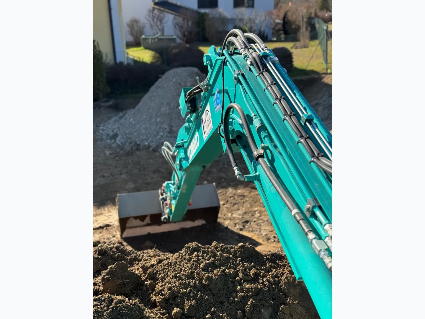 Minibagger im Einsatz · Foto von der bisherigen Website